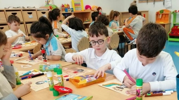 Okul Öncesi Yıldızlar Grubu Sanat Dersinde