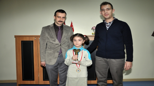 Okyanus'un Minik Satranç Şampiyonu