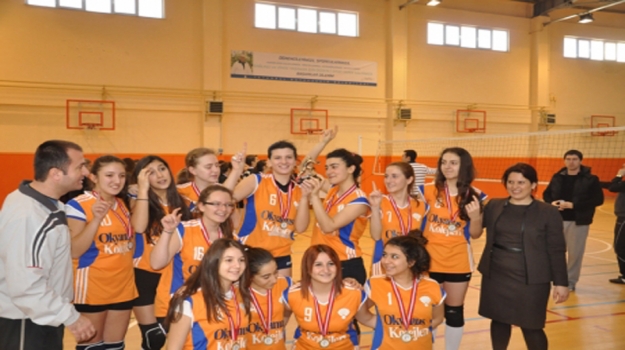 Okyanus, Voleybolda İlçe Şampiyonu