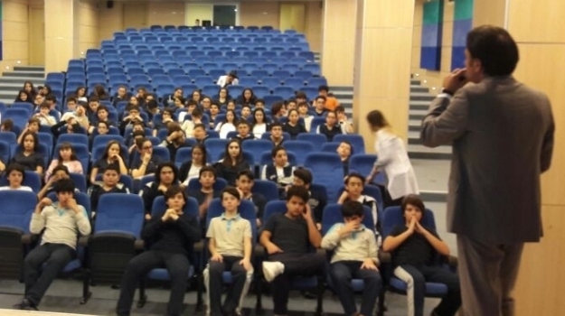 Ortaokul Öğrencilerine Yönelik Sağlımızı Koruyabiliriz Semineri Gerçekleştirildi