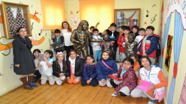 Sancaktepe Okyanus Öğrencileri Barış Manço Müzesi'nde
