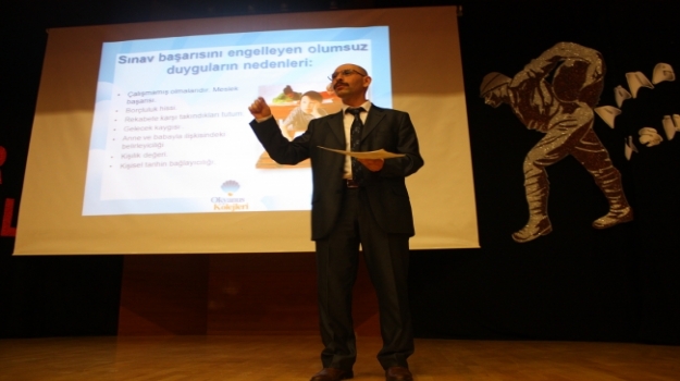 Sınav Sürecinde Başarılı Veli Tutumu Semineri