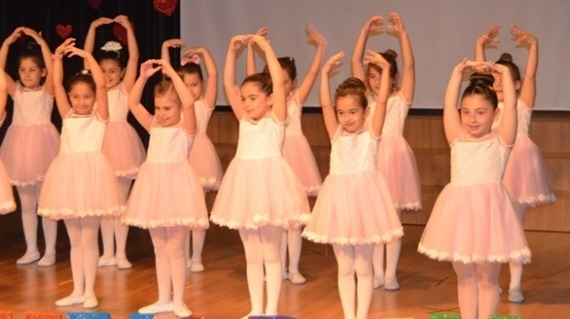1.Sınıfların Anneler Günü ve Yıl Sonu Programı