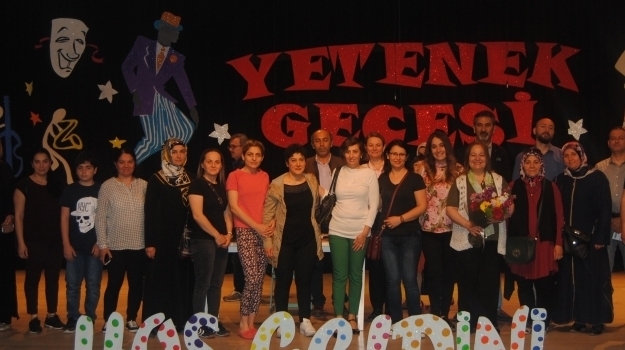 Anne Baba Okulu Teknoloji Bağımlılığı Konulu Veli Semineri Tamamlandı