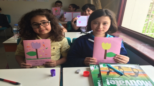 Bahçelievler Okyanus Öğrencilerinden "Happy Mother's Day" Kartları