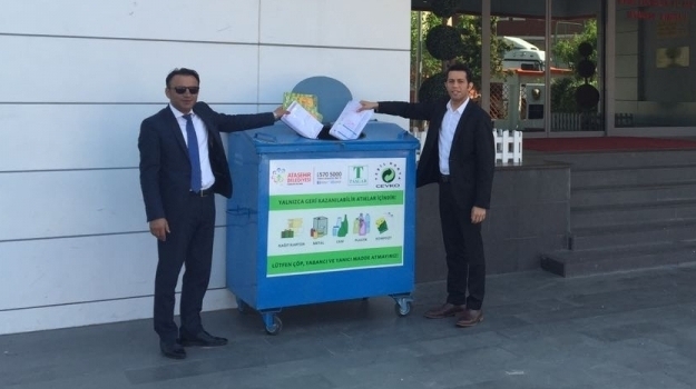 Ataşehir Kampüsü 'Geri Dönüşümle Bir Ağaç Daha Kurtar' Projesini Başlattı