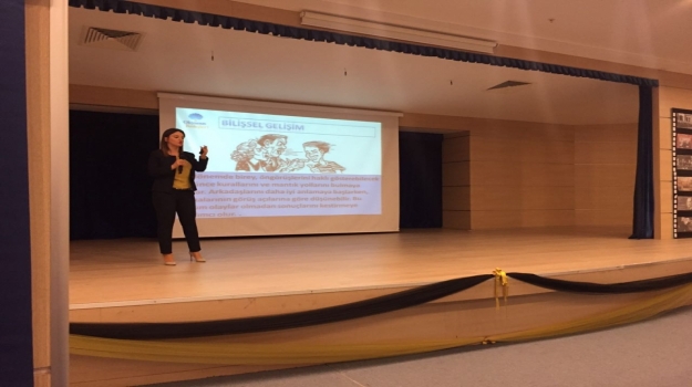 Ataşehir Okyanus Ortaokulu 'Çocuklarımız ve Ergenlik' Veli Bilgilendirme Semineri
