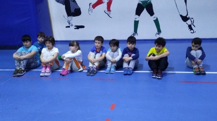 Avcılar Bulutlar Grubu Öğrencileri Beden Eğitimi Etkinliğinde