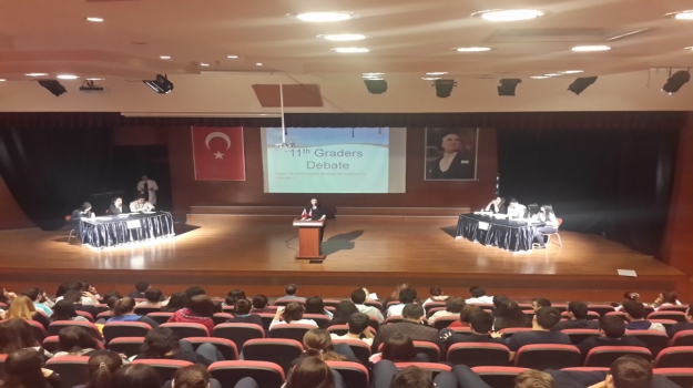 Avcılar Okyanus'ta İngilizce Münazara