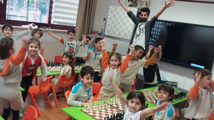 Bahçelievler Okul Öncesi Yıldızlar Grubu Satranç Eğitiminde