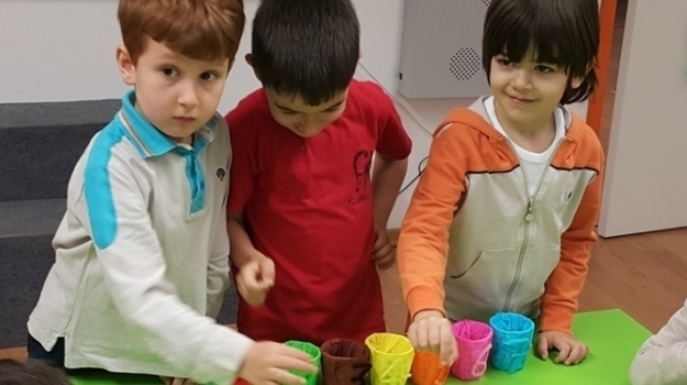 Bahçelievler Okyanus Koleji Okul Öncesi Gökkuşağı Grubu Matematik Etkinliğinde