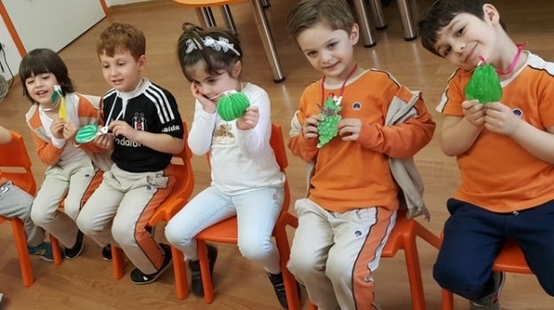 Bahçelievler Okyanus Koleji Okul Öncesi Gökkuşağı Grubu Öğrencileri Oyun Dersinde
