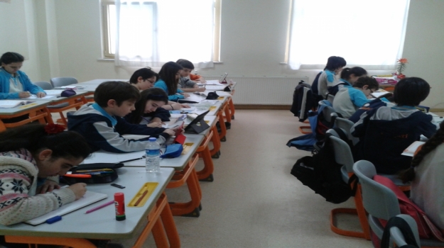 5. Sınıflar'ın "Üçgende İç Açılar" Etkinliği