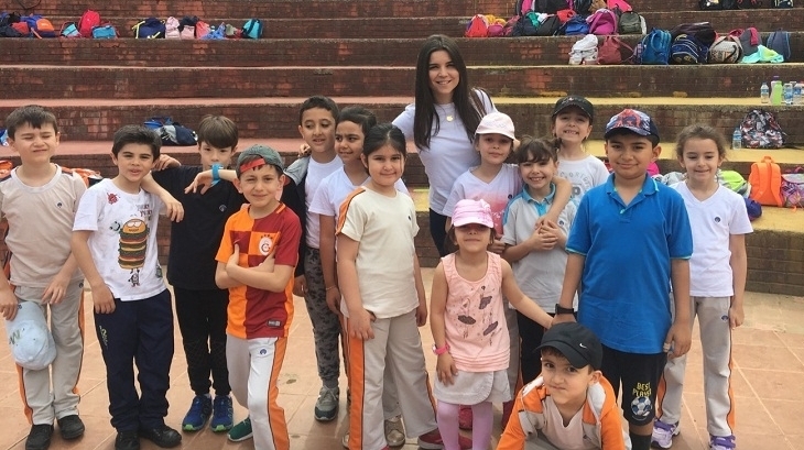 2/A,2/B,2/C ve 2/D sınıfı öğrencileri Mihrabat Korusu gezisinde.