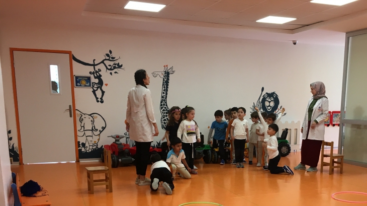 Beykent Okyanus Koleji Okul Öncesi Balıklar Sınıfı Play Time Dersinde
