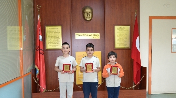 Beylikdüzü Kampüsü İlkokul Kademesinde Ayın Örnek Öğrencileri Seçildi