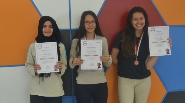 Beylikdüzü’nde 'Oxford Big Read' Kuzey Marmara Finalistleri Ödüllerini Aldı.