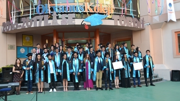 Beylikdüzü Kampüsü 12. Sınıfların Mezuniyet Sevinci