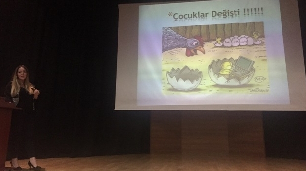 Beylikdüzü Kampüsünde 4-5-6-7-8.Sınıf Velilerine “Sosyal Medya Kullanımı” Semineri Yapıldı