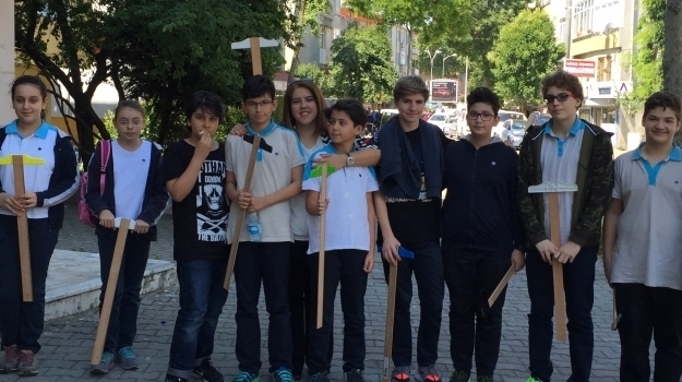 Beylikdüzü Okyanus Ortaokulu 'Gelecekte Bir Gün Meslekte İlk Gün' Projesi