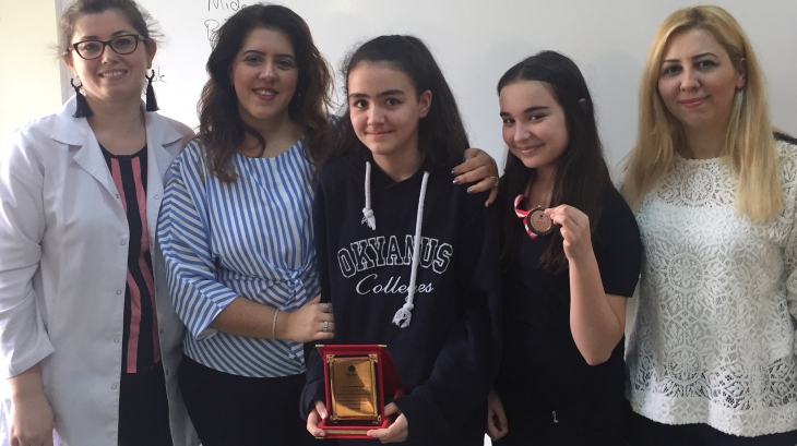 Beylikdüzü Okyanus Ortaokulu Mart ve Nisan Ayı Örnek Öğrenci Madalyaları Verildi