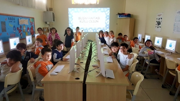 Beylikdüzü Okyanus’ta Bilişim Haftası Şenliği