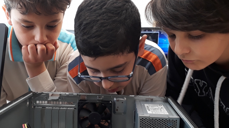 Bornova Okyanus Koleji 5. Sınıf Öğrencileri Gelecekte Bir Gün, Meslekte İlk Gün Projesiyle Gelecek Hayallerine Bir Adım Daha Yaklaşma Fırsatı Buldu