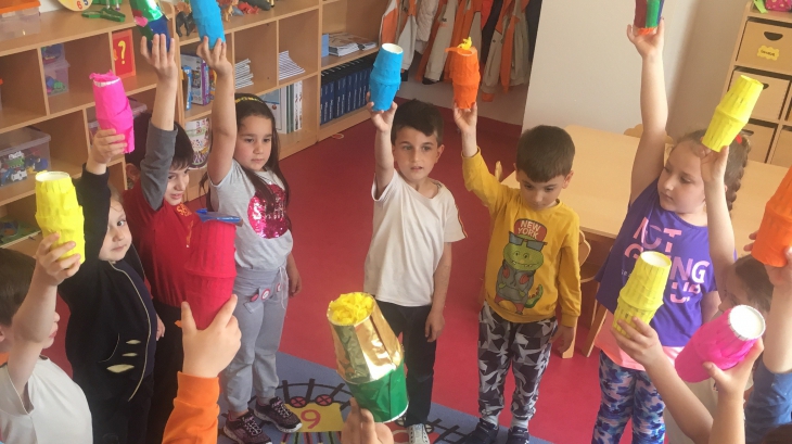 Çekmeköy Okyanus Koleji Okul Öncesi Gökkuşağı Grubu Sanat Etkinliğinde
