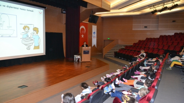 Dişlerimi Fırçalıyorum Etkinliği
