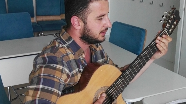 Eryaman Kampüsü İlkokul Kademesi Öğrencileri Gitar Dersinde Keyifli Anlar Yaşadılar