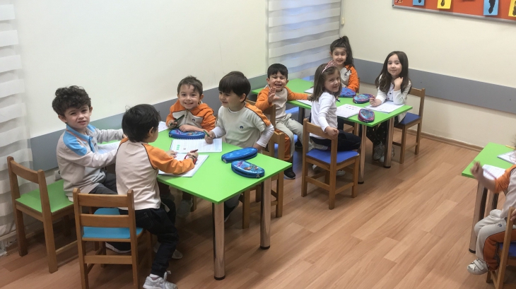 Fatih Okyanus Koleji Kuşlar Grubu Okuma Yazma Dersinde