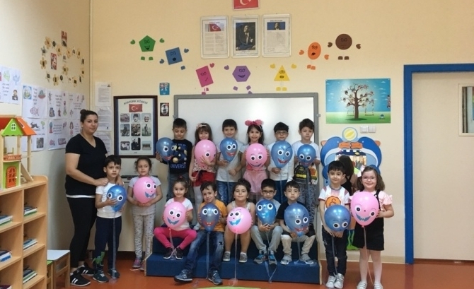 Güneşli Okyanus Koleji Okul Öncesi Gezegenler Grubu Aile Katılımı Etkinliğinde