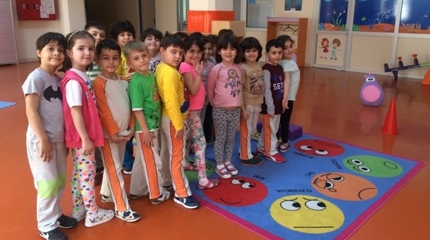 Güneşli Okyanus Koleji Okul Öncesi Gezegenler Grubu Oyun Etkinliğinde