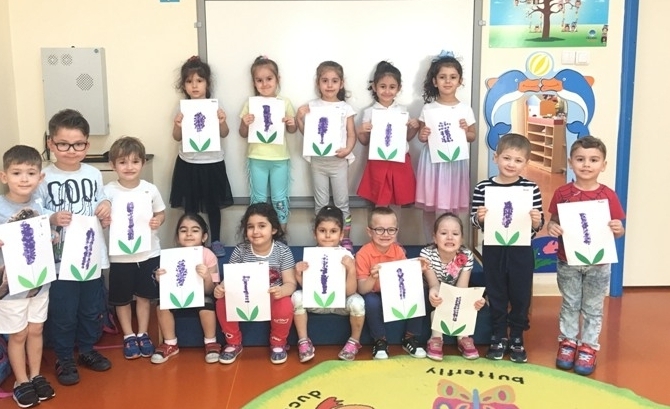 Güneşli Okyanus Koleji Okul Öncesi Yunuslar Grubu Sanat Etkinliğinde