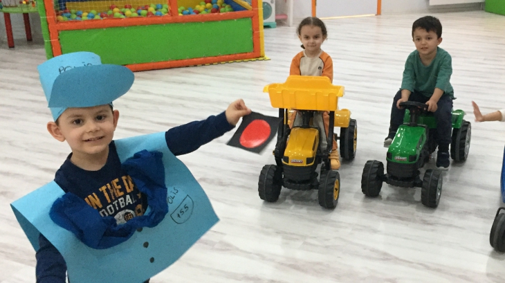 Halkalı Okul Öncesi Kuşlar Grubu Trafik Kurallarını Öğreniyor.