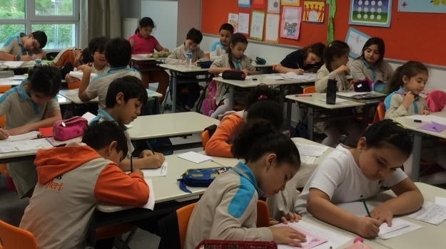 Halkalı Okyanus Koleji İlkokulunda Mektup Arkadaşlığı