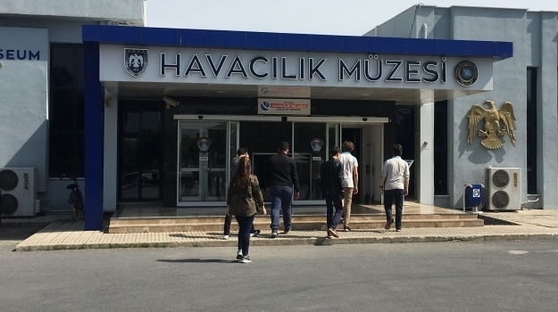 Havacılık Kariyer Kulübü Öğrencileri Havacılık Müzesi'nde