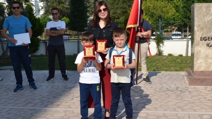 İlkokul Kademesinde Plaket Kazanan Nisan Ayı Örnek Öğrencileri Açıklandı