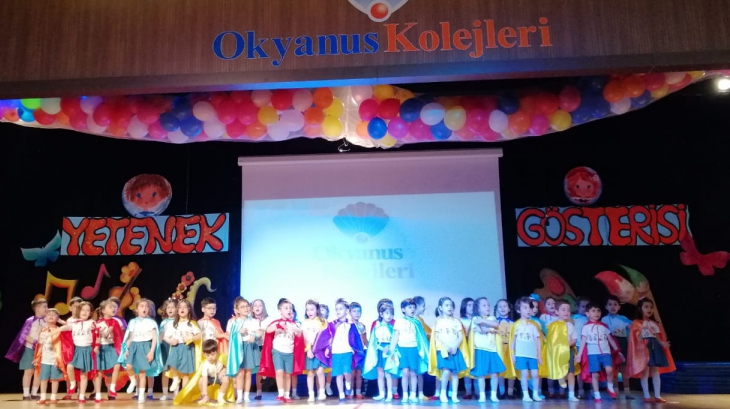 İncek Okyanus Kolejinin Yetenekli Öğrencileri Farklı Kulüplerden Oluşan Geri Dönüşüm Temalı Yetenek Gösterilerini Büyük Bir Coşkuyla Sundular