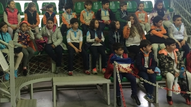 Kemerburgaz Okyanus Koleji 3-A ve 3-B Sınıfı Öğrencileri Beykoz Cam Atölyesi’nde