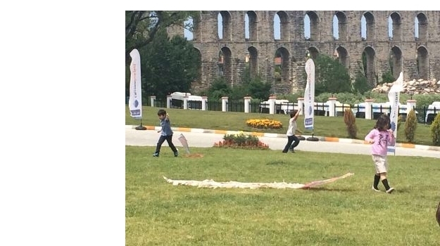 Kemerburgaz Okyanus Koleji Okul Öncesi Yıldızlar Grubu Uçurtma Uçuruyor