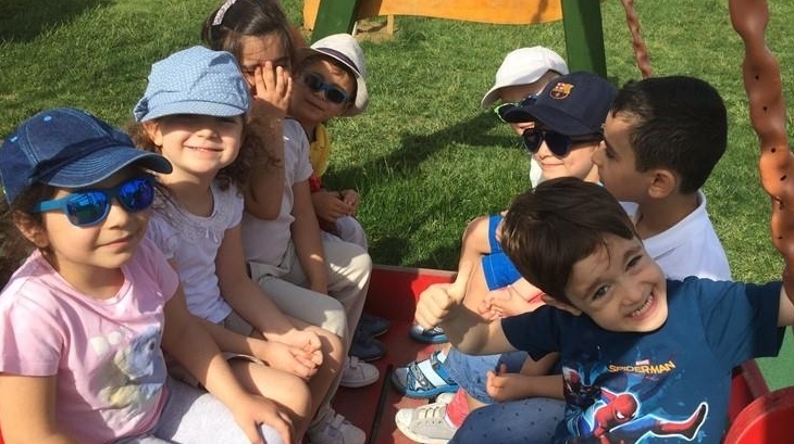 Kemerburgaz Okyanus Koleji Yunuslar Grubu Oyun Parkında Serbest Oyun Oynuyor