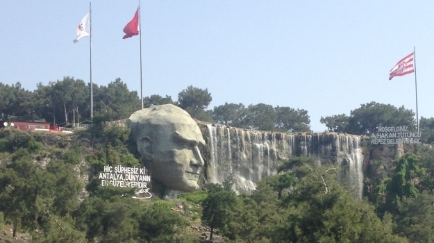 Konyaaltı Kampüsü Hayvanat Bahçesinde