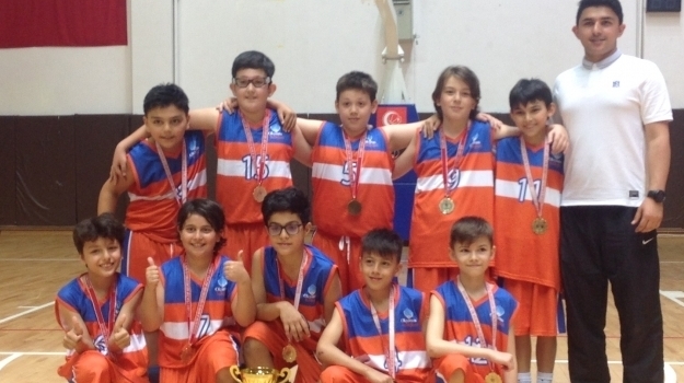 MEB Tarafından Düzenlenen "İlkokullar Arası Basketbol Müsabakaları" İstanbul Ayağı Yapıldı