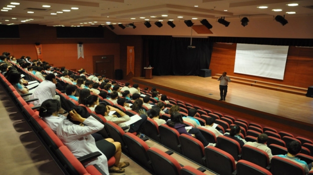 Lise Öğrencilerine Meslek Seçimi Semineri