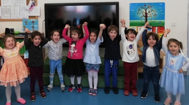 Mimarsinan Okyanus Koleji Okul Öncesi Çiçekler Grubu Müzik Dersinde