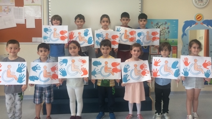 Sancaktepe Okyanus Koleji Okul Öncesi Gezegenler Grubu Öğrencileri Sanat Etkinliğinde