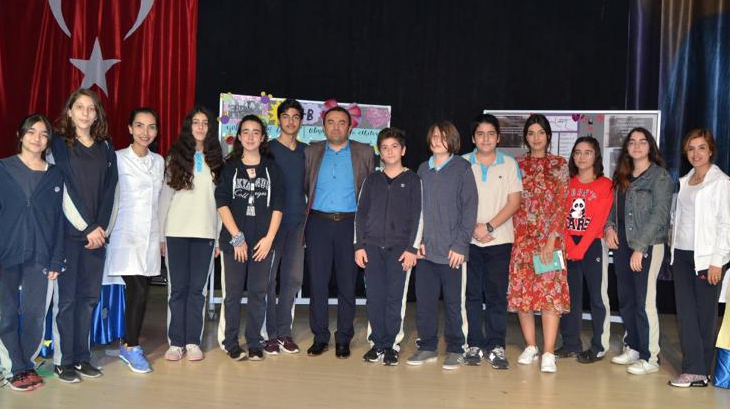 7. Sınıflar Arasında Yapılan Münazara Yarışması Finalinde 7/B ve 7/C Sınıfı Yarıştı