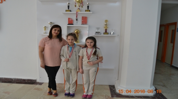 '28. Uluslararası Çocuk ve Gençlik Resimleri Yarışması'ndan 2 Madalya