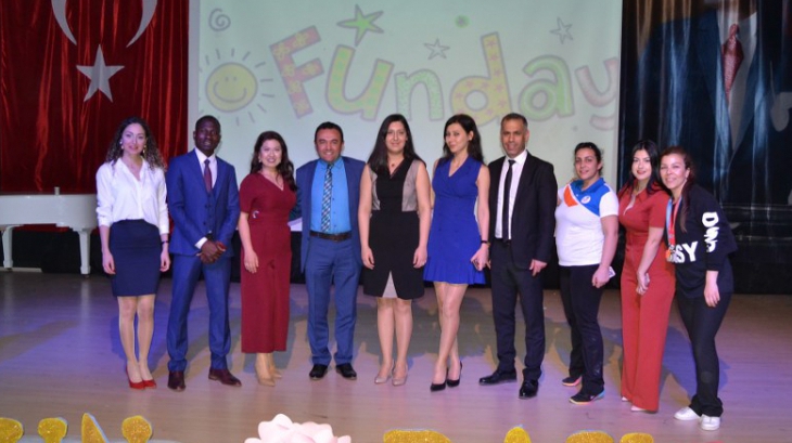 Adana Okyanus Koleji 5. Sınıf Öğrencileri Funday Gösterileriyle Seyircileri Büyüledi!